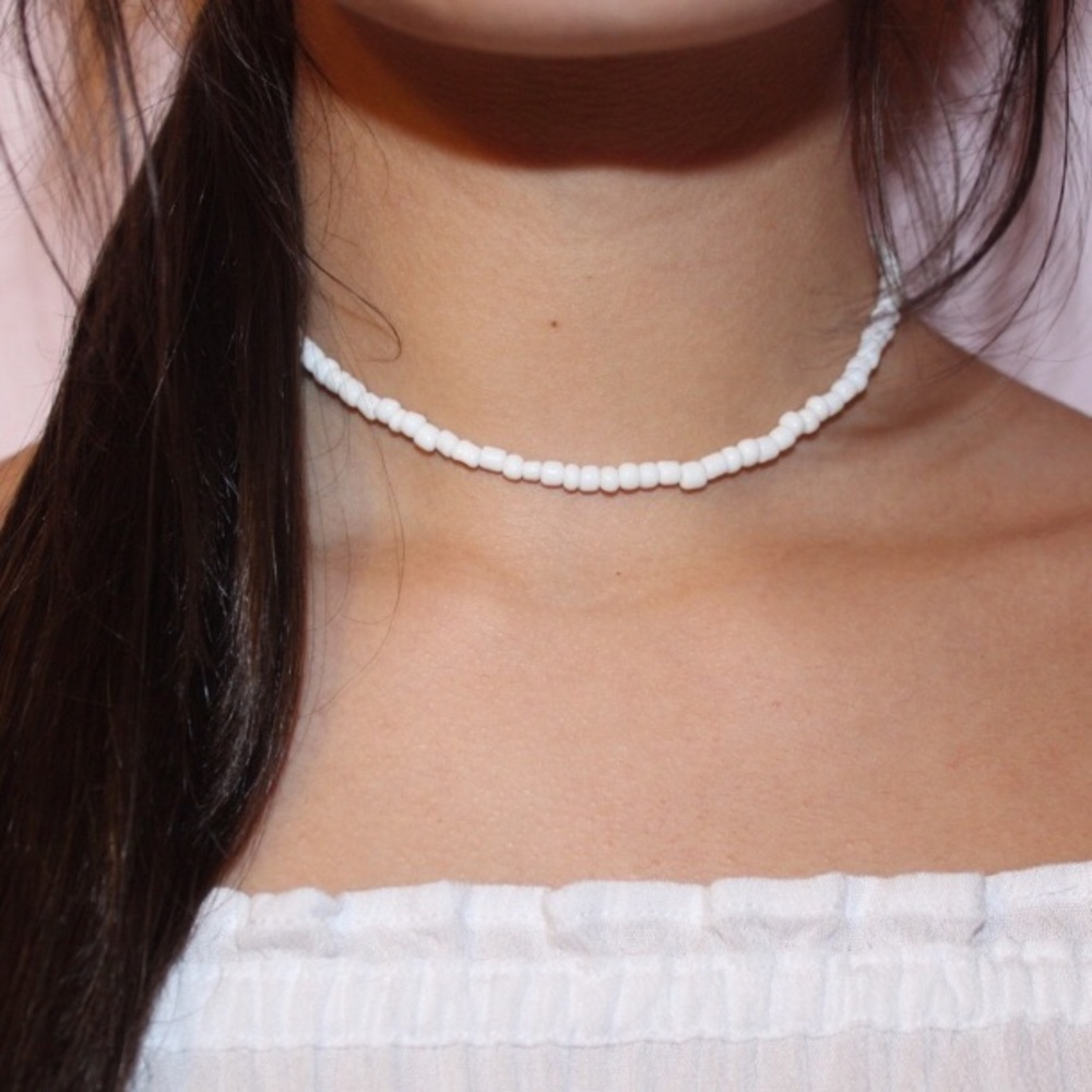 white VSCO seed bead choker necklace